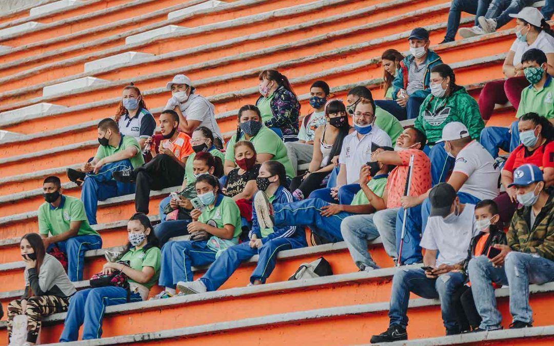 UNA BONITA VISITA EN EL POLI