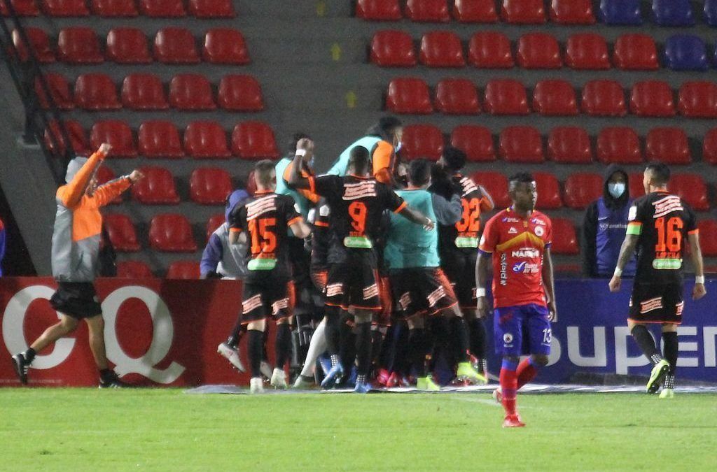 CUARTA VICTORIA EN LINEA POR LIGA