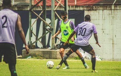 CON LA CABEZA EN EL PARTIDO ANTE EQUIDAD
