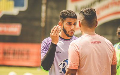 CON LA CABEZA EN LA FECHA 16