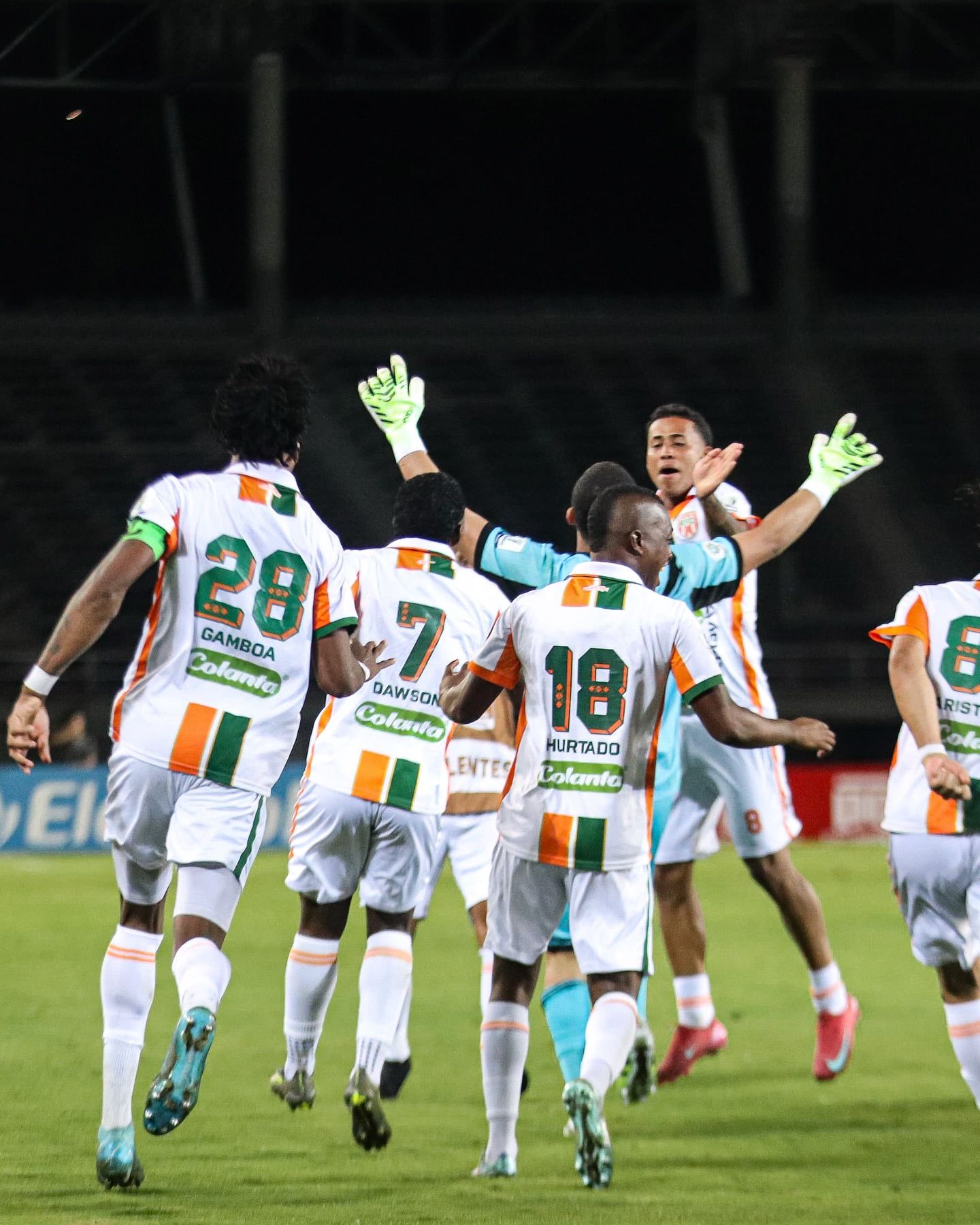 ANDRÉS TOVAR, EL HÉROE BAJO LOS TRES PALOS QUE LLEVÓ A ENVIGADO FC A SEMIFINALES DE LA COPA BETPLAY
