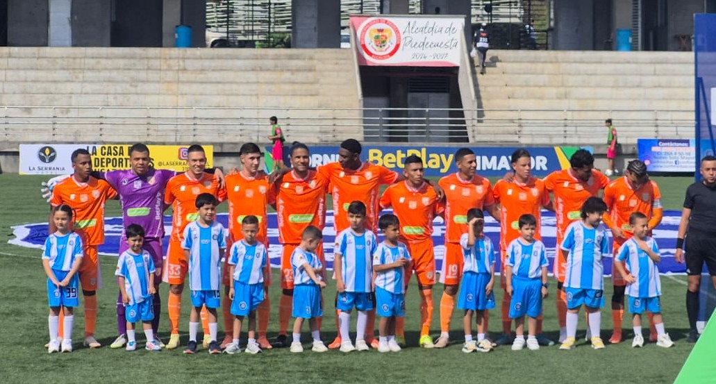 ENVIGADO FC CONSIGUE UNA GRAN VICTORIA EN SANTANDER Y SUMA TRES PUNTOS CLAVE